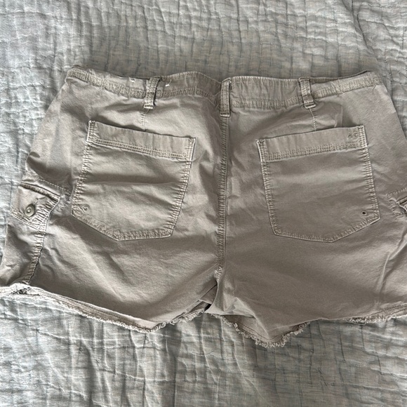 American Eagle Women's Casual Shorts Lot Bundle of 3 - Picture 3 of 13